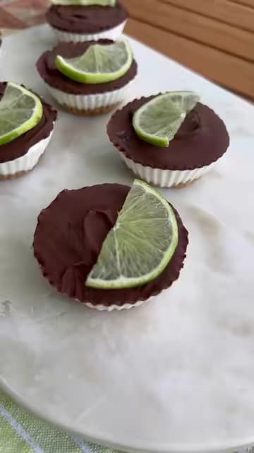 Frozen Chocolate Covered Key Lime Pie Bites