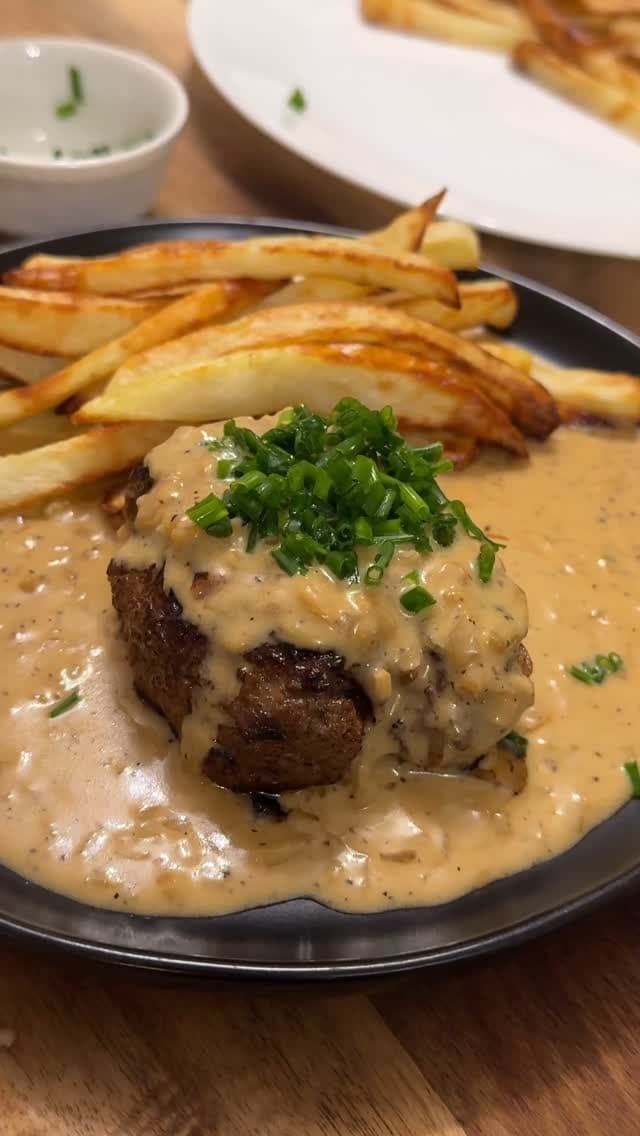 Steak Haché With Peppercorn Sauce