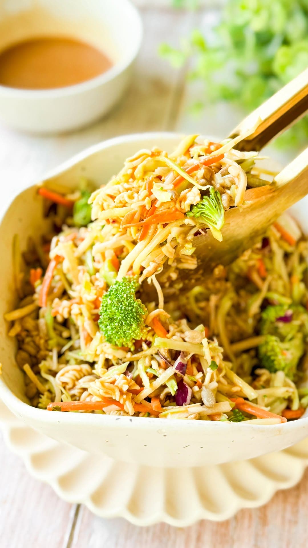 Crunchy Bbq Broccoli Slaw